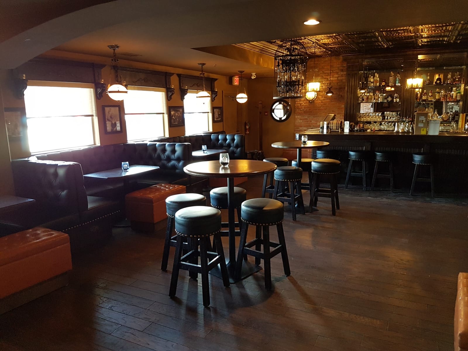 Kelowna Bc Caché Lounge West Coast Grill